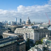 City Tower benefits from a prime location in the city