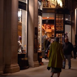 Thank you to everyone who made last night a magical evening ✨

We loved seeing Piccadilly Arcade come to life - with the festive light switch on, live music, delicious canapes, and cocktails thanks to Cicchetti @sancarlorestaurants and @thecutcoffeehouse. 

In-store talks and demonstrations attracted a bustling stream of curious, late-night shoppers, filling every inch of the Arcade with festive spirit.

Thank you to all of the retailers that collaborated, launching the festive season in style.